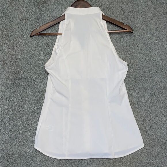 White sleeveless top - Picture 7 of 11